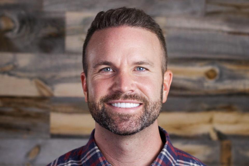 Headshot of Mac Clemmens
